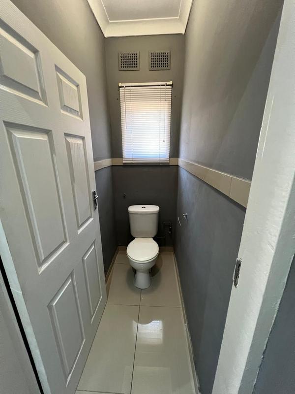 To Let 3 Bedroom Property for Rent in Glen Park KwaZulu-Natal