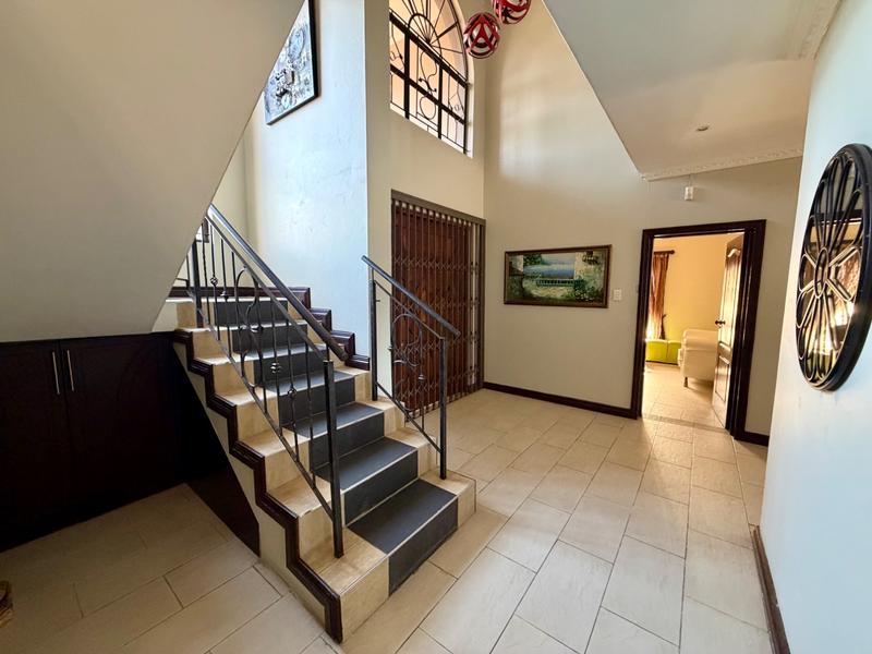 To Let 4 Bedroom Property for Rent in Somerset Park KwaZulu-Natal
