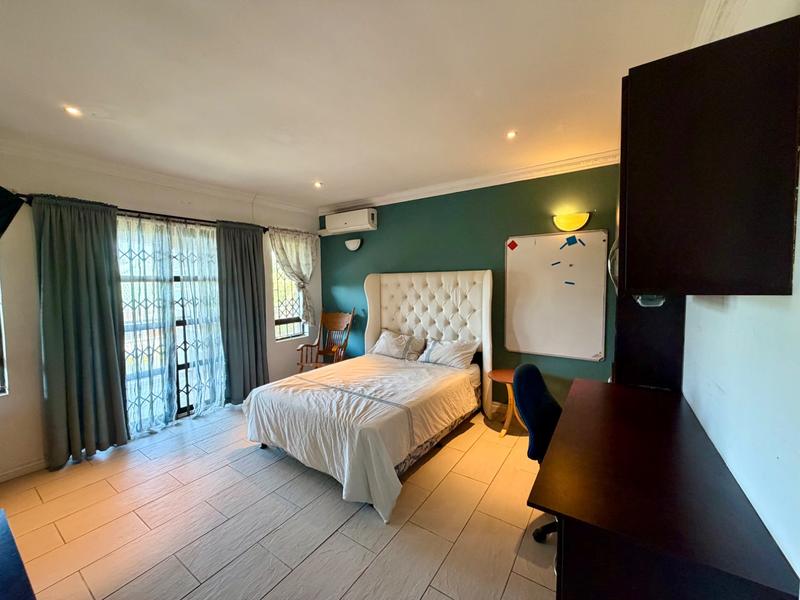 To Let 4 Bedroom Property for Rent in Somerset Park KwaZulu-Natal