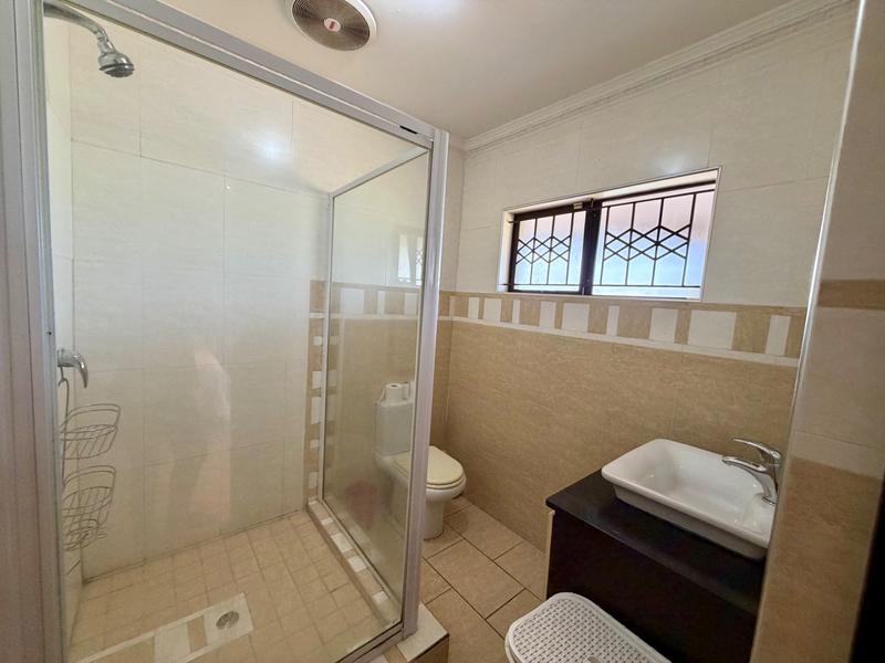 To Let 4 Bedroom Property for Rent in Somerset Park KwaZulu-Natal
