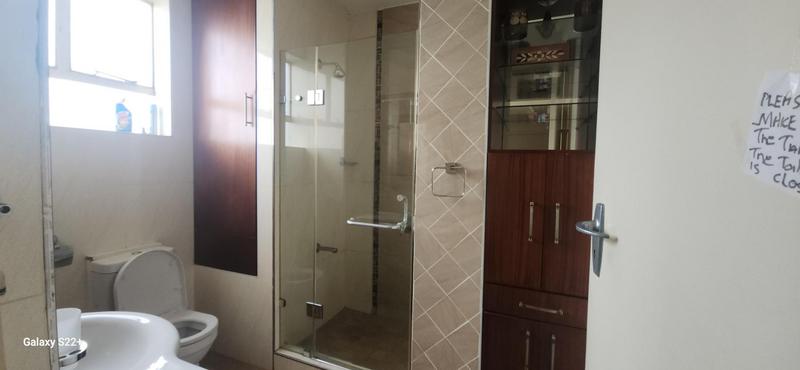 2 Bedroom Property for Sale in Essenwood KwaZulu-Natal