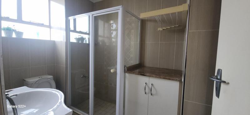 2 Bedroom Property for Sale in Essenwood KwaZulu-Natal