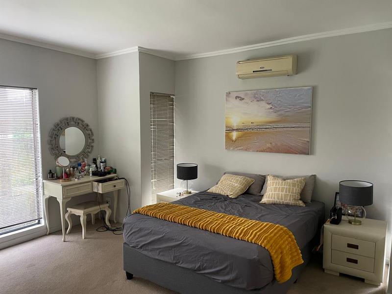3 Bedroom Property for Sale in Tinley Manor KwaZulu-Natal