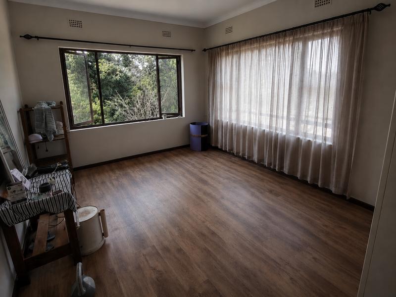 5 Bedroom Property for Sale in Glenmore Beach KwaZulu-Natal