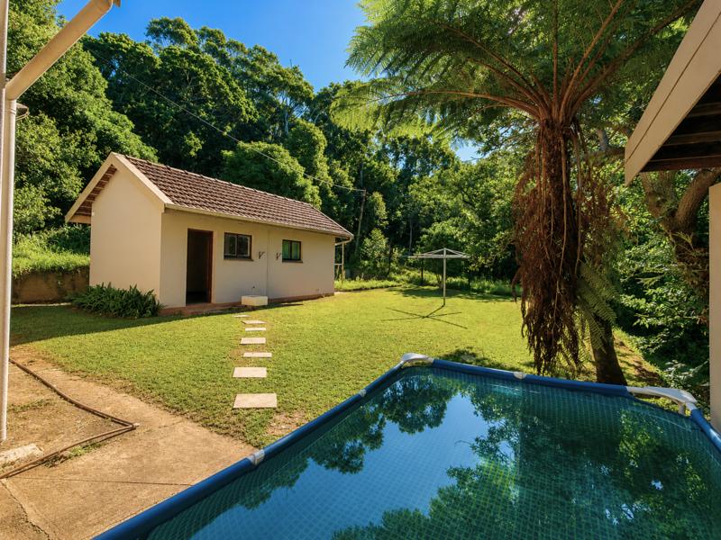 5 Bedroom Property for Sale in Glenmore Beach KwaZulu-Natal