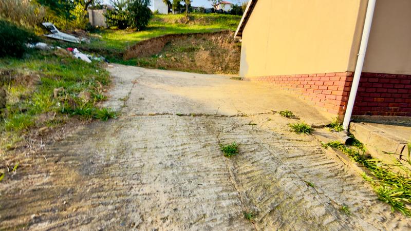 2 Bedroom Property for Sale in Umlazi KwaZulu-Natal