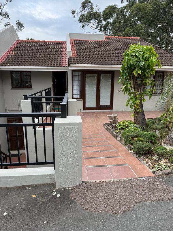 3 Bedroom Property for Sale in Cowies Hill KwaZulu-Natal