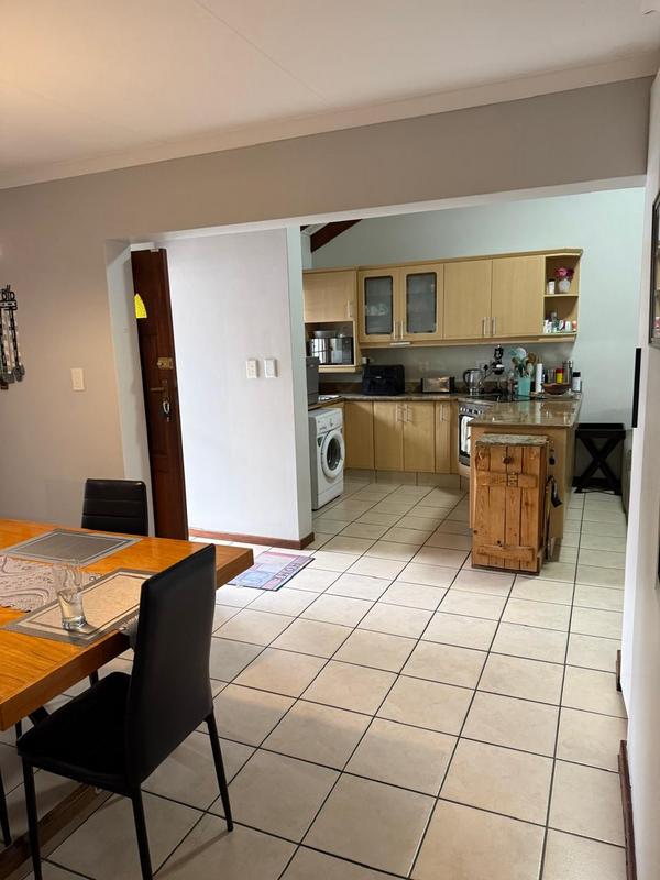 3 Bedroom Property for Sale in Cowies Hill KwaZulu-Natal