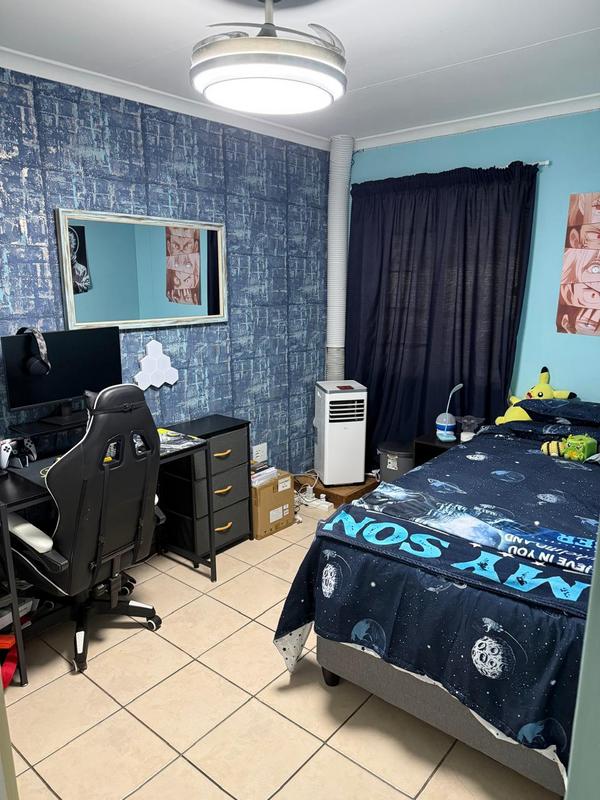 3 Bedroom Property for Sale in Cowies Hill KwaZulu-Natal