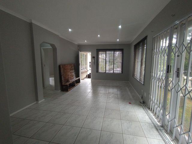 To Let 2 Bedroom Property for Rent in Dawncliffe KwaZulu-Natal