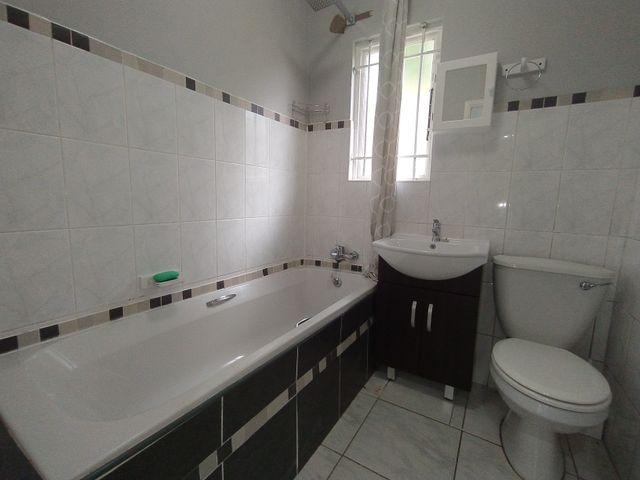 To Let 2 Bedroom Property for Rent in Dawncliffe KwaZulu-Natal