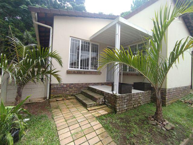 To Let 2 Bedroom Property for Rent in Dawncliffe KwaZulu-Natal