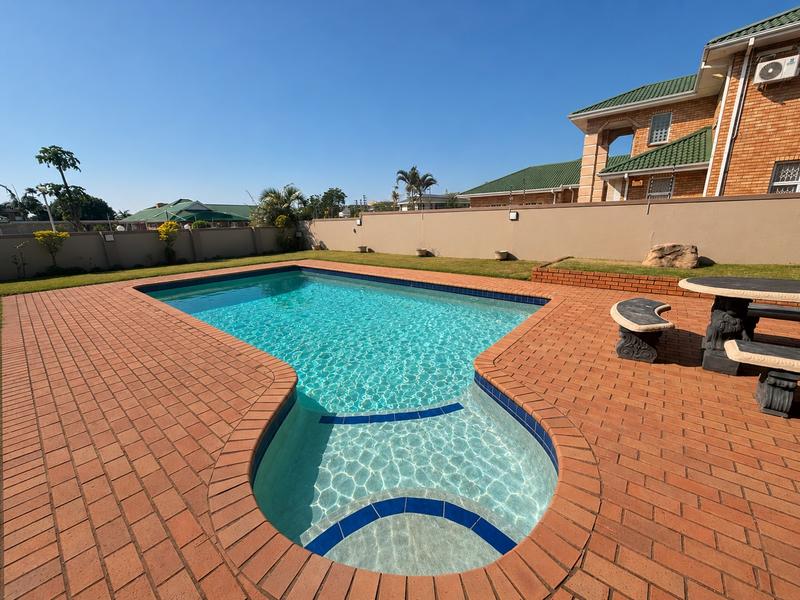 5 Bedroom Property for Sale in Somerset Park KwaZulu-Natal