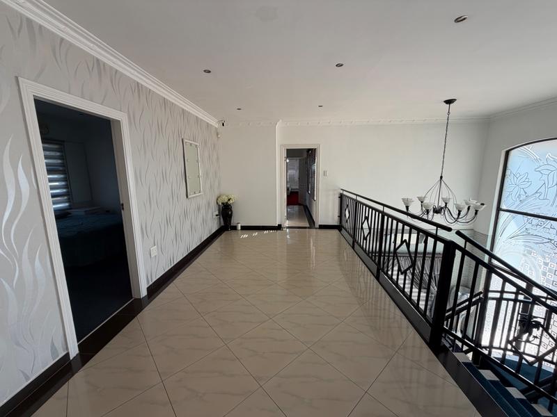 5 Bedroom Property for Sale in Somerset Park KwaZulu-Natal