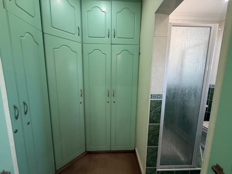 5 Bedroom Property for Sale in Somerset Park KwaZulu-Natal