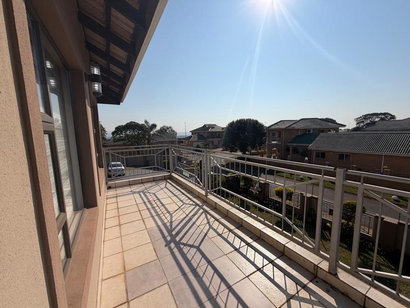 5 Bedroom Property for Sale in Somerset Park KwaZulu-Natal