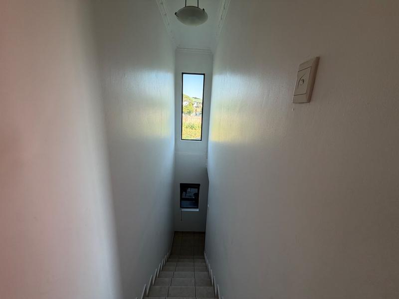 5 Bedroom Property for Sale in Somerset Park KwaZulu-Natal