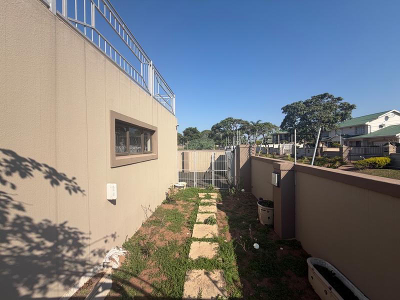 5 Bedroom Property for Sale in Somerset Park KwaZulu-Natal
