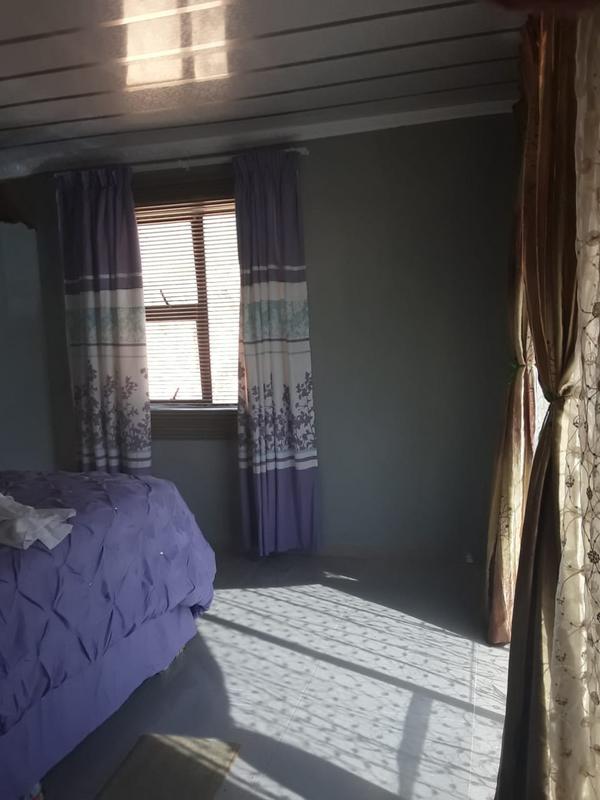 2 Bedroom Property for Sale in Amanzimtoti KwaZulu-Natal