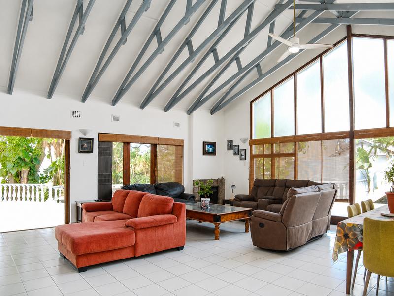 5 Bedroom Property for Sale in Shelly Beach KwaZulu-Natal