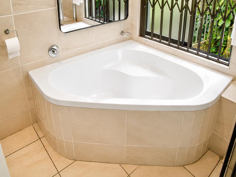 5 Bedroom Property for Sale in Shelly Beach KwaZulu-Natal