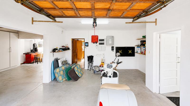 5 Bedroom Property for Sale in Shelly Beach KwaZulu-Natal