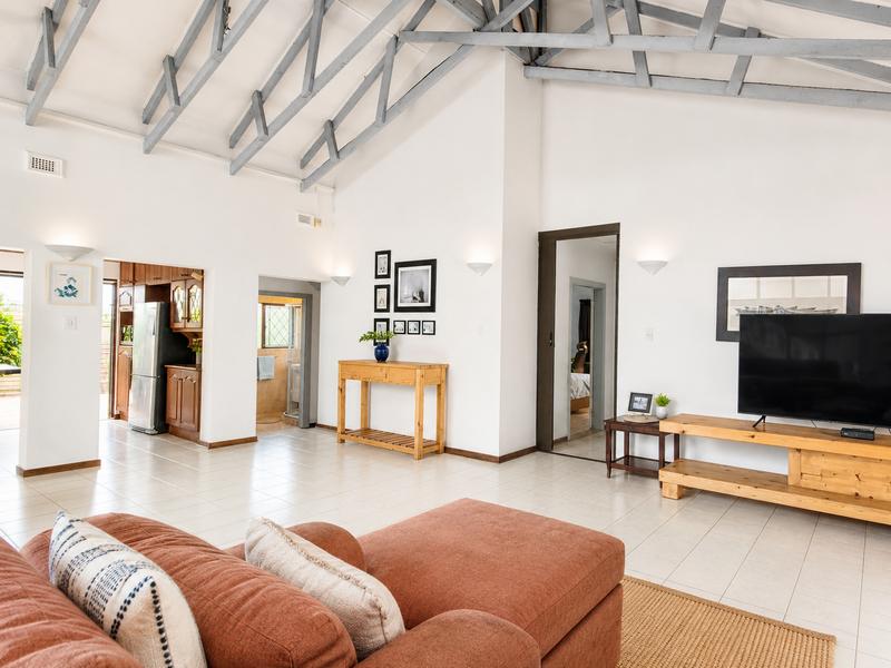 5 Bedroom Property for Sale in Shelly Beach KwaZulu-Natal