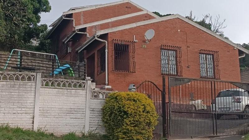 4 Bedroom Property for Sale in Kharwastan KwaZulu-Natal