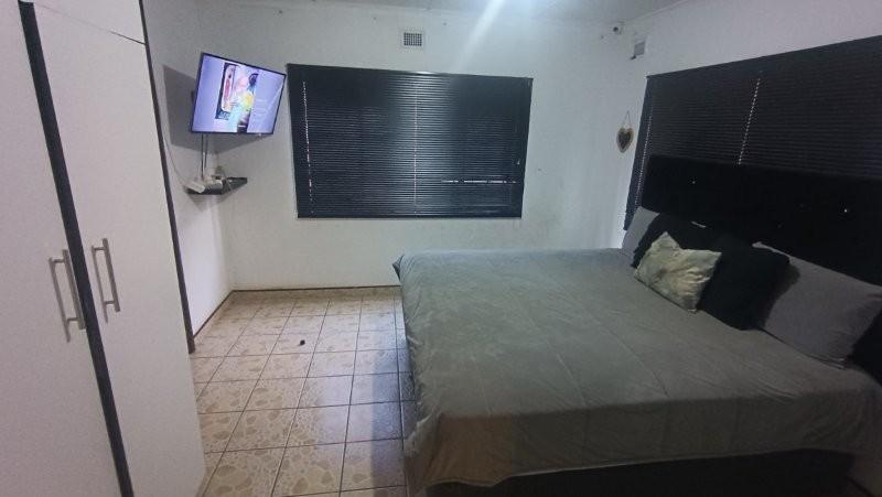 4 Bedroom Property for Sale in Kharwastan KwaZulu-Natal