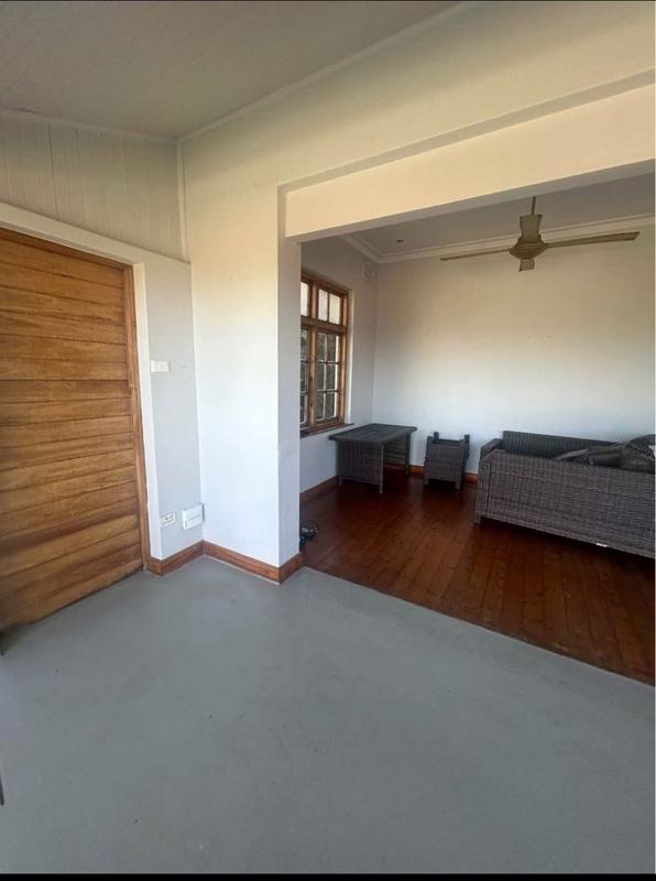To Let 4 Bedroom Property for Rent in Durban North KwaZulu-Natal