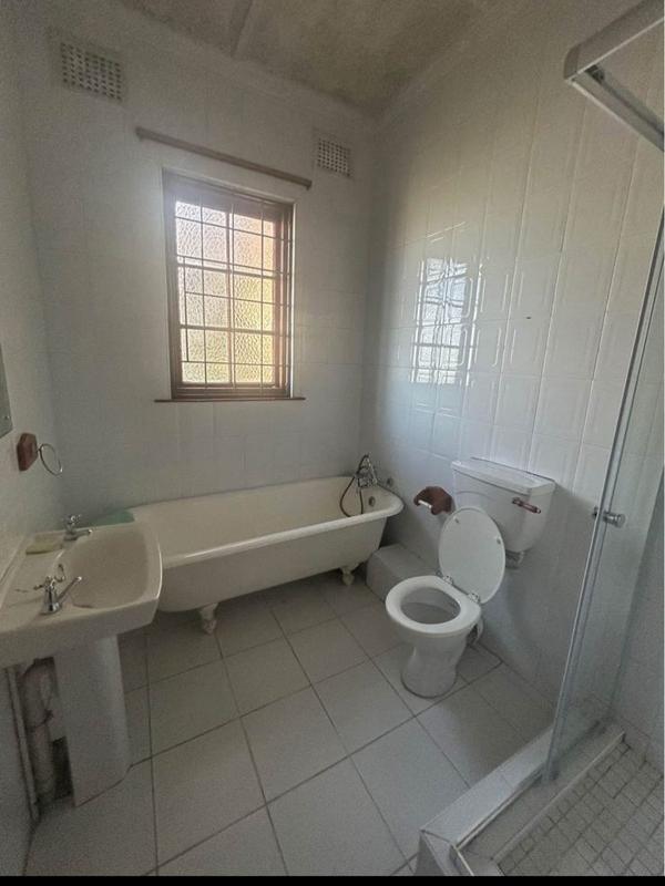 To Let 4 Bedroom Property for Rent in Durban North KwaZulu-Natal