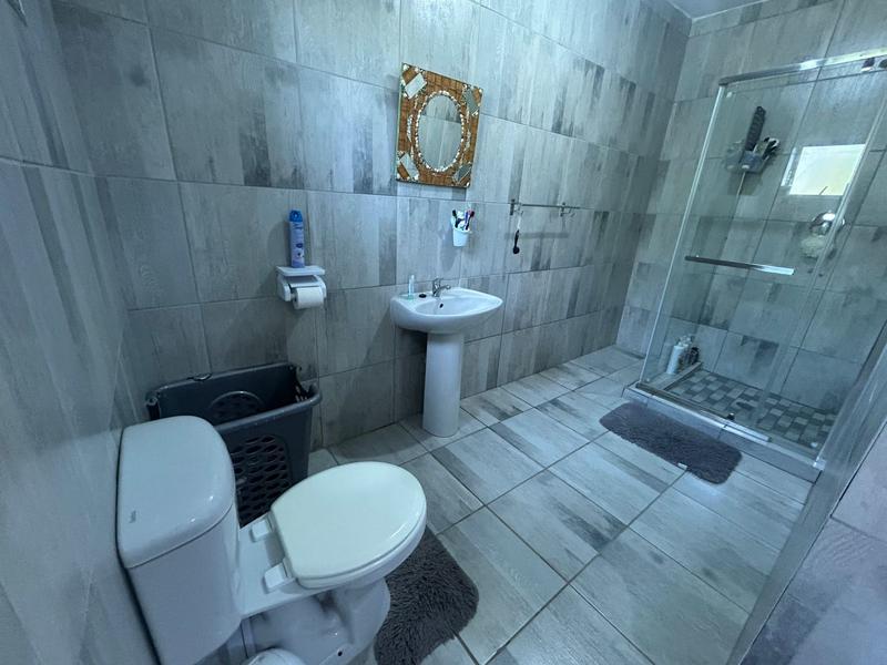 4 Bedroom Property for Sale in Margate KwaZulu-Natal