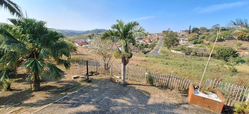 5 Bedroom Property for Sale in Umzinto KwaZulu-Natal