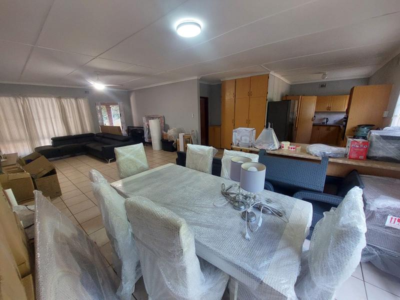 4 Bedroom Property for Sale in Uvongo KwaZulu-Natal