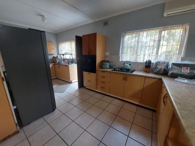 4 Bedroom Property for Sale in Uvongo KwaZulu-Natal
