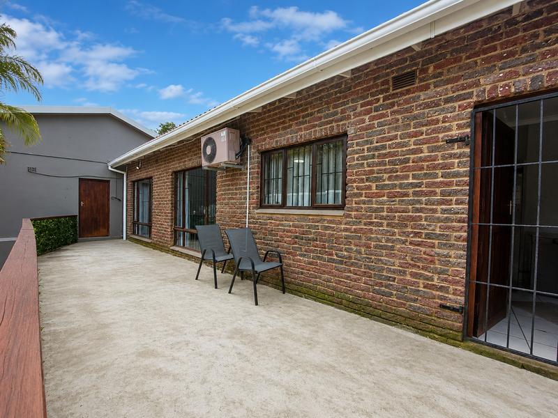 4 Bedroom Property for Sale in Uvongo KwaZulu-Natal