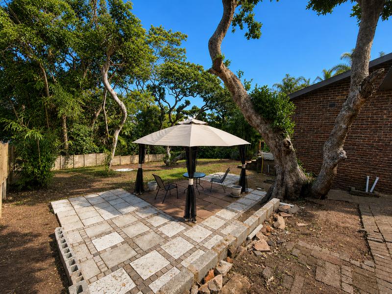 4 Bedroom Property for Sale in Uvongo KwaZulu-Natal