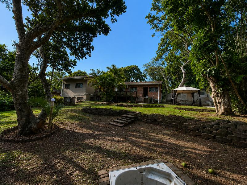 4 Bedroom Property for Sale in Uvongo KwaZulu-Natal