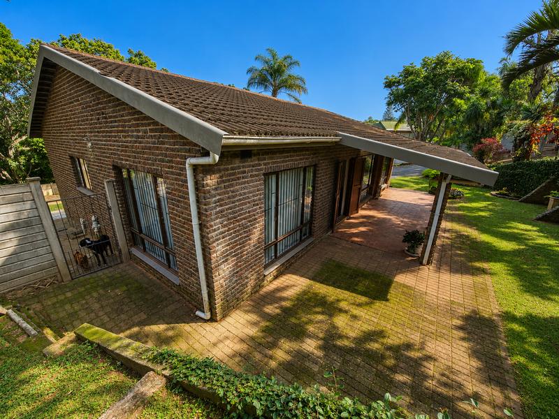 4 Bedroom Property for Sale in Uvongo KwaZulu-Natal