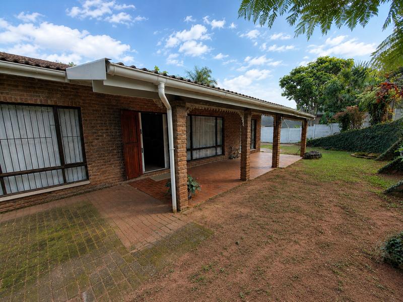 4 Bedroom Property for Sale in Uvongo KwaZulu-Natal