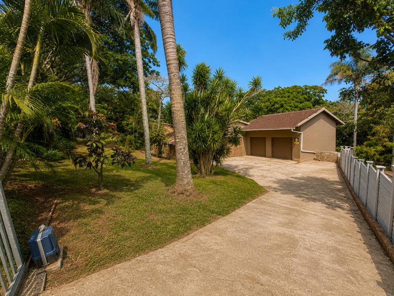 4 Bedroom Property for Sale in Uvongo KwaZulu-Natal