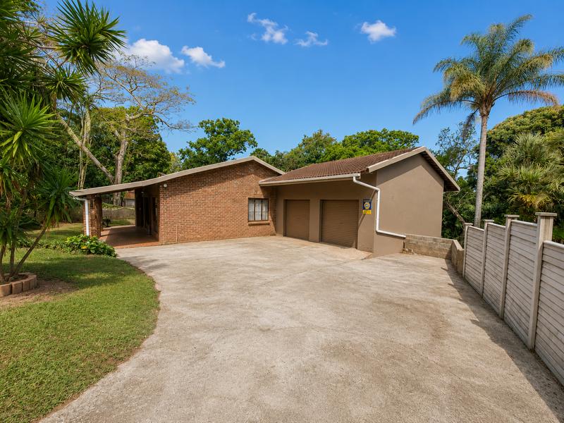 4 Bedroom Property for Sale in Uvongo KwaZulu-Natal