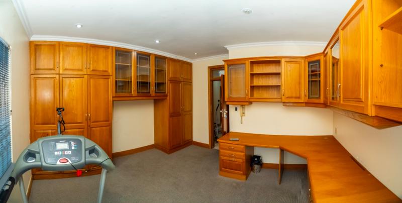 4 Bedroom Property for Sale in Reservoir Hills KwaZulu-Natal