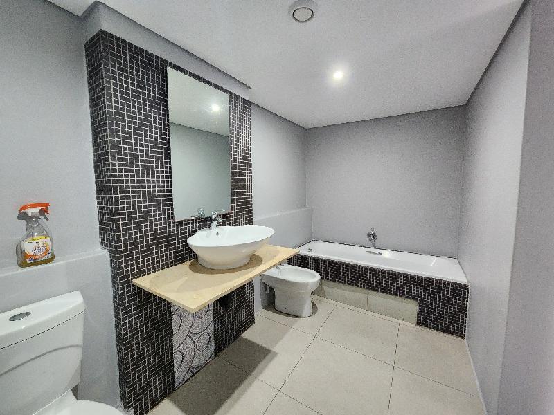 To Let 3 Bedroom Property for Rent in Point Waterfront KwaZulu-Natal