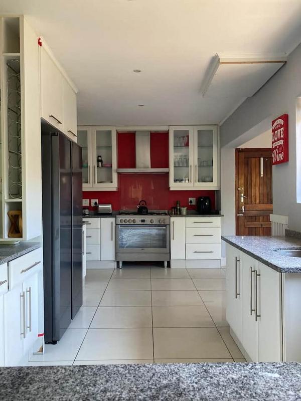 4 Bedroom Property for Sale in Scottburgh South KwaZulu-Natal