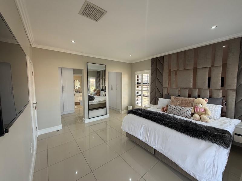 4 Bedroom Property for Sale in Izinga KwaZulu-Natal