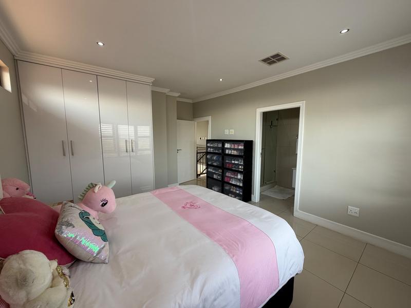 4 Bedroom Property for Sale in Izinga KwaZulu-Natal