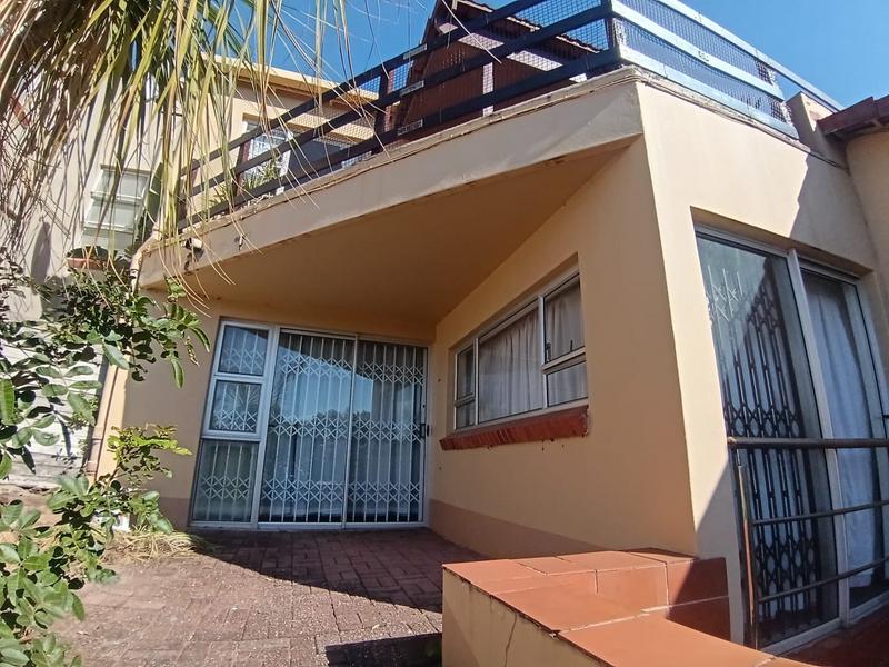 2 Bedroom Property for Sale in Margate Beach KwaZulu-Natal