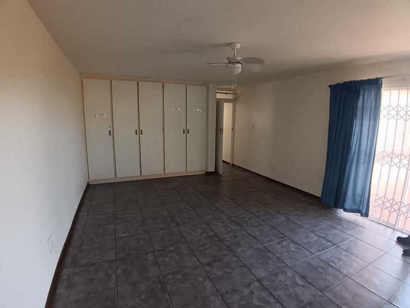2 Bedroom Property for Sale in Margate Beach KwaZulu-Natal