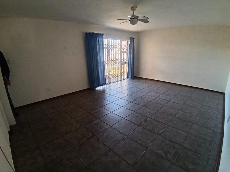 2 Bedroom Property for Sale in Margate Beach KwaZulu-Natal